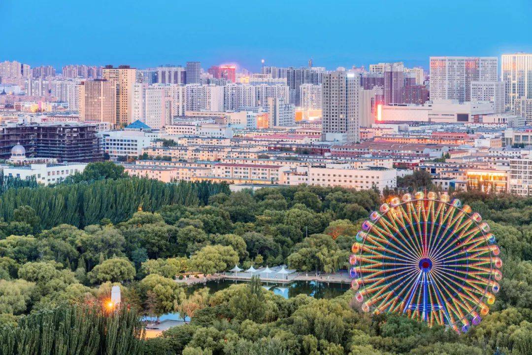 呼和浩特巷弄深处的美食秘境探索